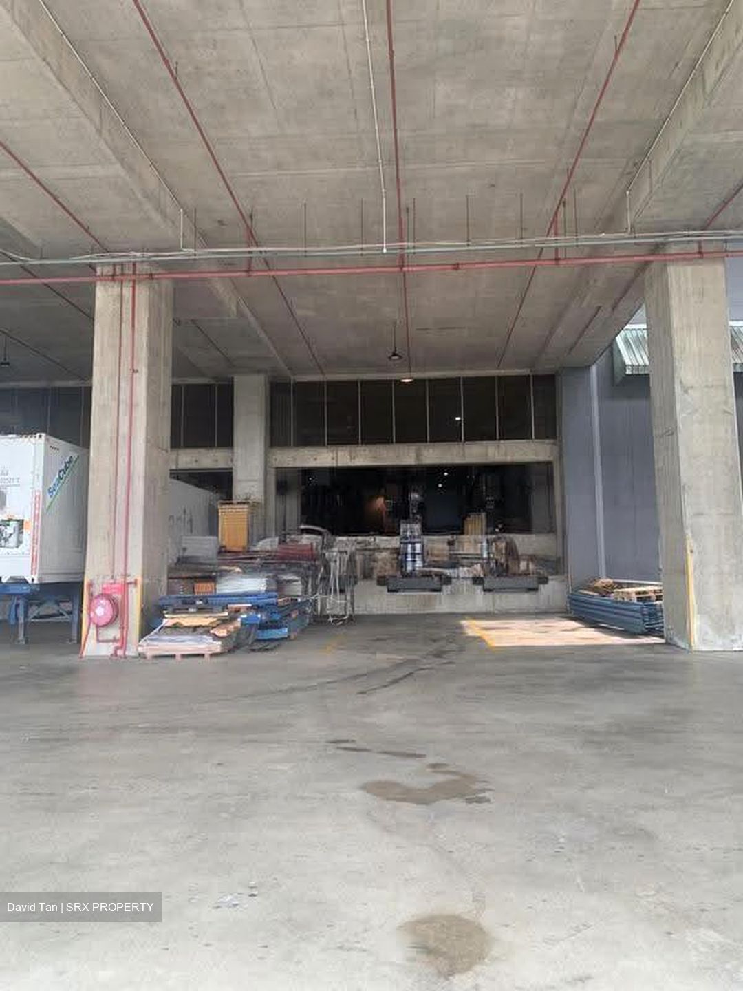 Gul Way (D22), Warehouse #626860201